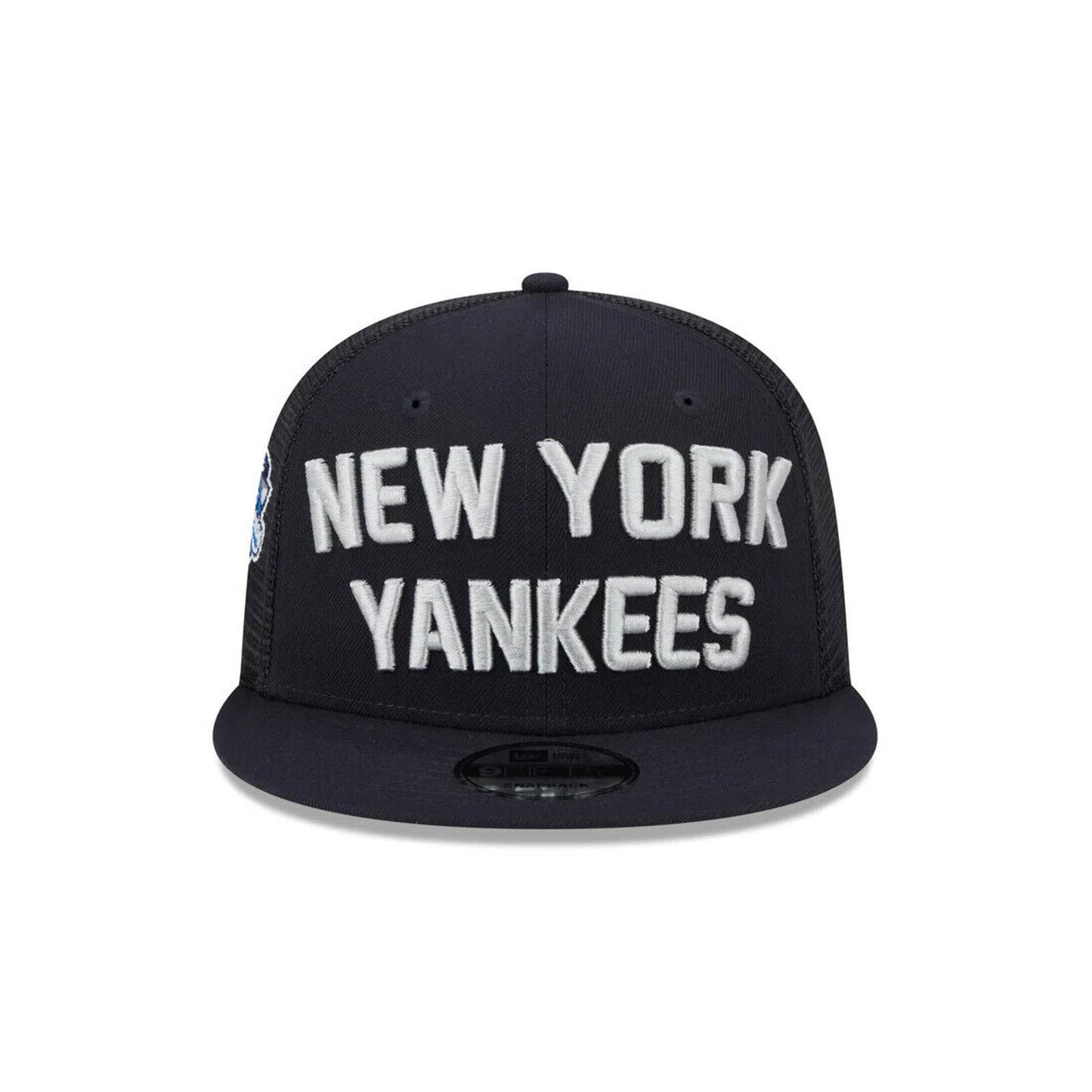 MENS NEW YORK YANKEES 2000 ERA BLUE Stacked 9FIFTY Mesh Trucker Snapback Hat