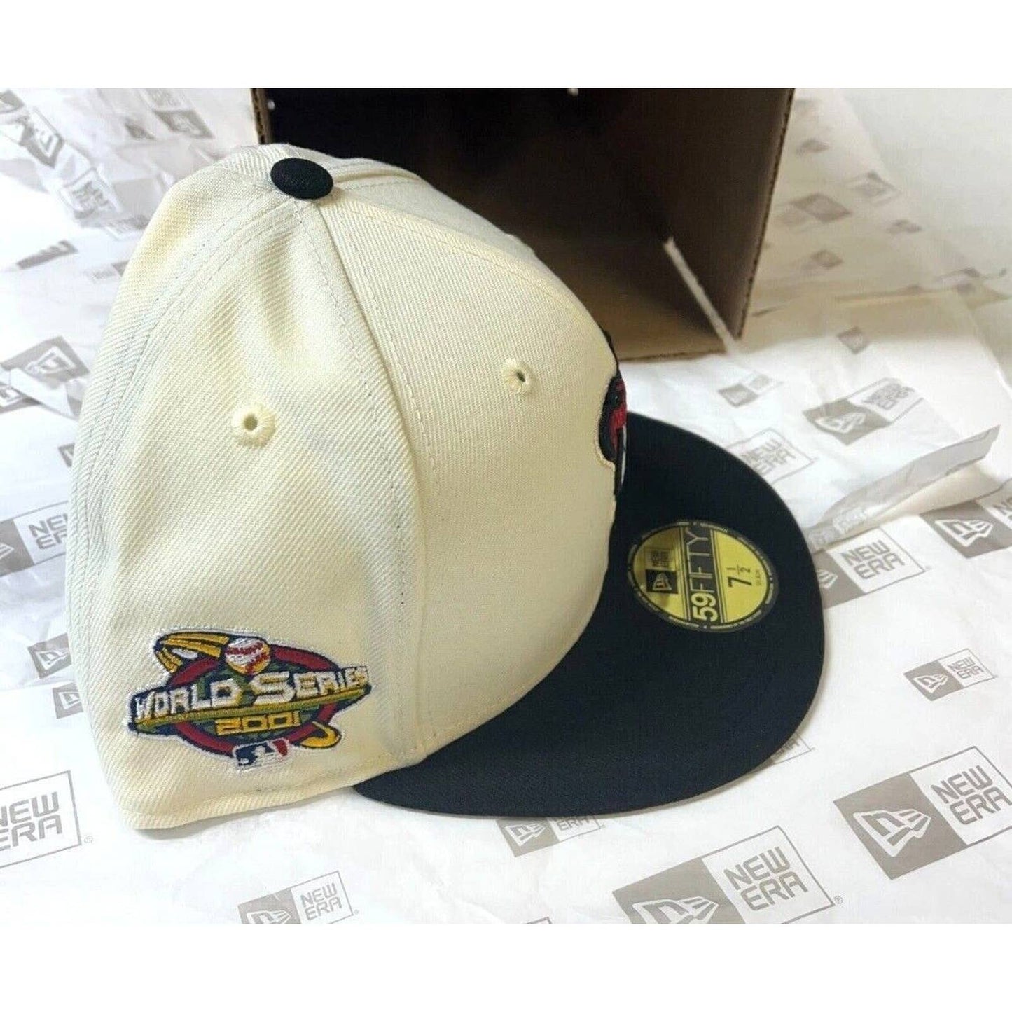 Men’s ARIZONA DIAMONDBACKS 2000 CHROME CREAM Era 59FIFTY Fitted Hat Cap