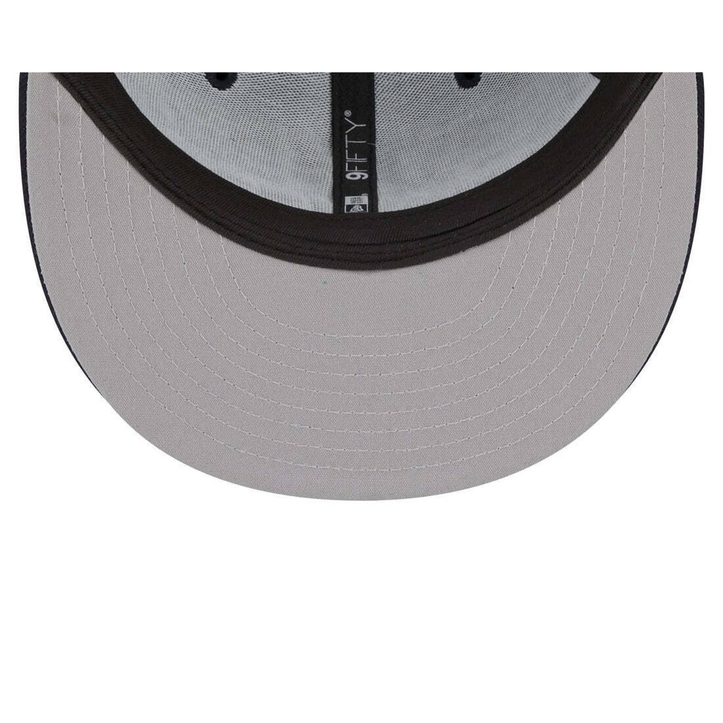 MENS NEW YORK YANKEES 2000 ERA BLUE Stacked 9FIFTY Mesh Trucker Snapback Hat